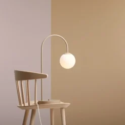 Aldex Una bordlampe, beige