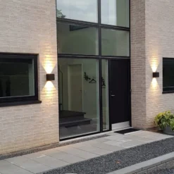 Antidark Arca udendørs væglampe, H15 cm