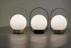 Antidark Palla genopladelig bordlampe, sort