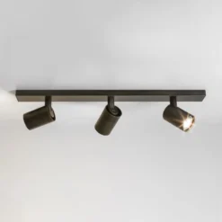 Astro Ascoli Triple Bar spotlampe, 3 spots, bronze