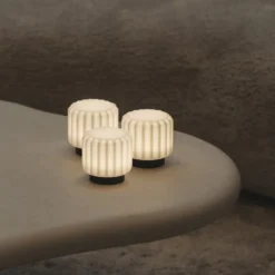 Atelier Pierre Dentelles genopladelig bordlampe, 3 stk, sort