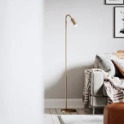 By Rýdens Curve gulvlampe, guld