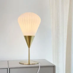 Dyberg Larsen Ballon bordlampe