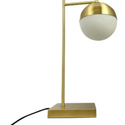 Dyberg Larsen Caen bordlampe