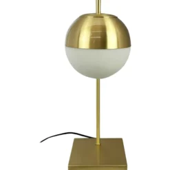 Dyberg Larsen Caen bordlampe