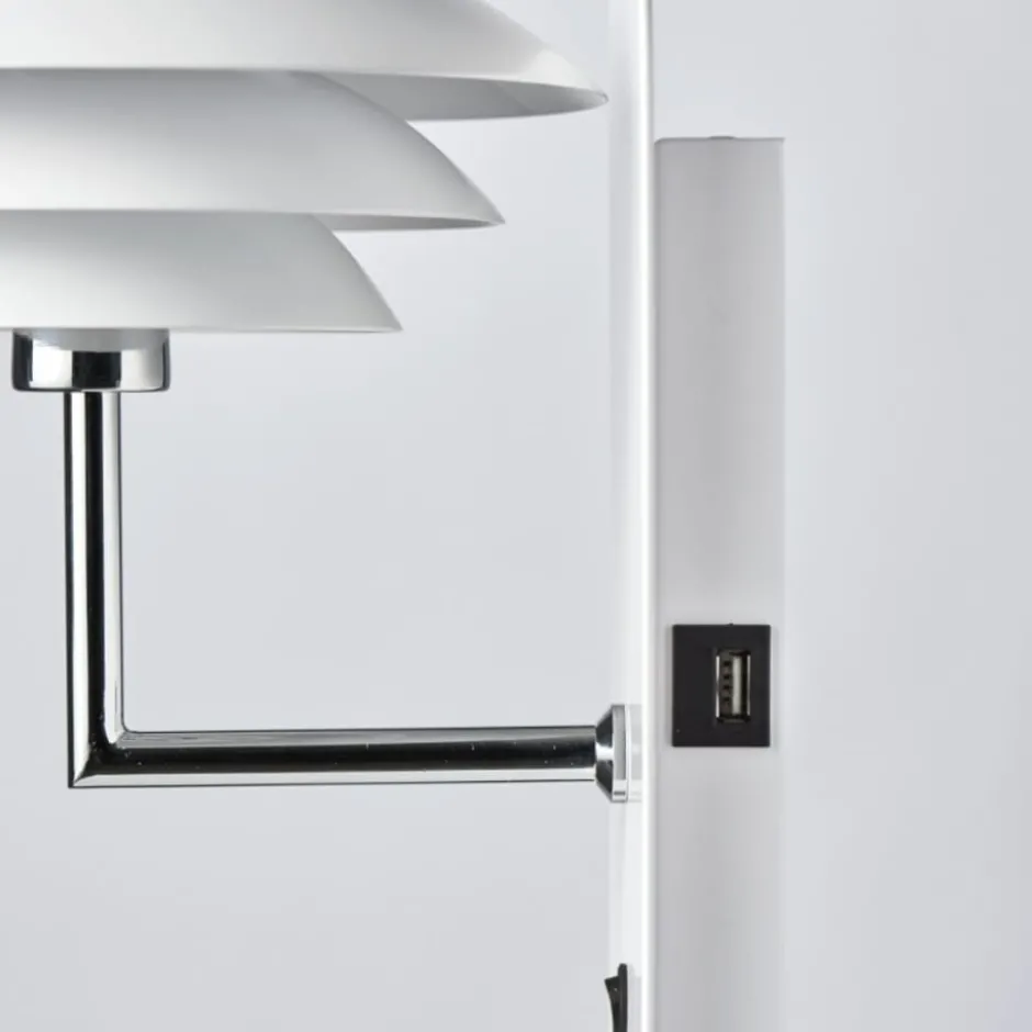 Dyberg Larsen DL20 væglampe med USB, hvid