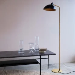 Dyberg Larsen Futura gulvlampe