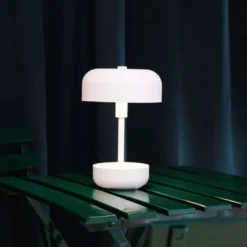Dyberg Larsen Haipot genopladelig bordlampe, hvid