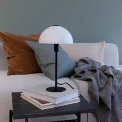 Dyberg Larsen Jazz bordlampe