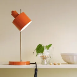 Dyberg Larsen Ocean bordlampe, orange