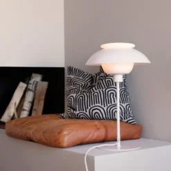 Dyberg Larsen Opus bordlampe