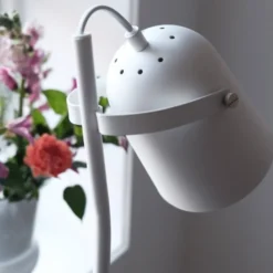 Dyberg Larsen Oslo gulvlampe, hvid