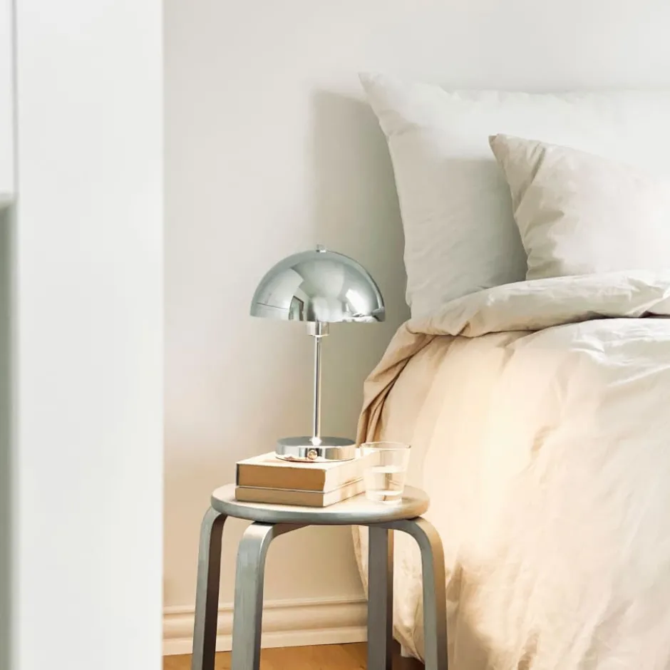 Dyberg Larsen Stockholm genopladelig bordlampe, krom