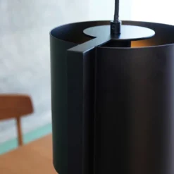 Dyberg Larsen Wum pendel, sort, Ø23 cm