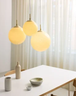 Halo Design Candy Ball pendel, beige, Ø20 cm