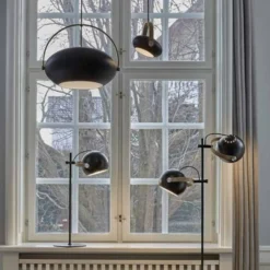 Halo Design D.C pendel, sort, Ø18 cm