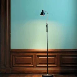 Halo Design Hudson gulvlampe, 1-armet, sort