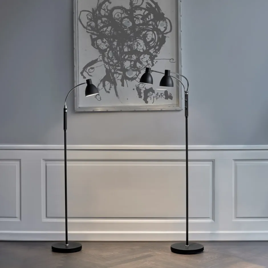 Halo Design Hudson gulvlampe, 1-armet, sort