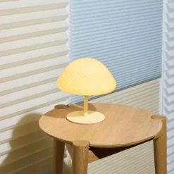 Halo Design Mini Mush bordlampe, beige