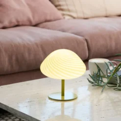 Halo Design Mini Mush bordlampe, grøn