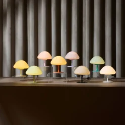 Halo Design Mini Mush bordlampe, lilla