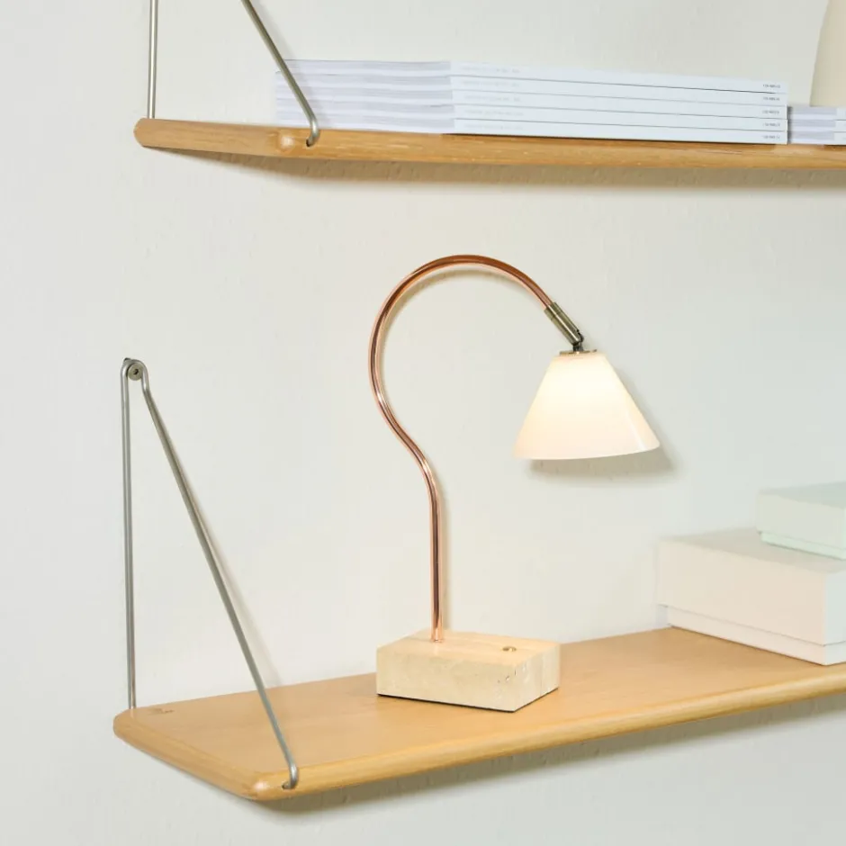 Halo Design Question genopladelig bordlampe, kobber/messing
