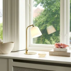 Halo Design Room 49 bordlampe