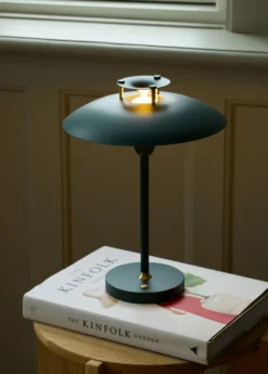 Halo Design Stepp 1-2-3 genopladelig bordlampe, grøn