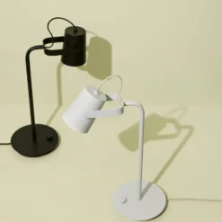 Hübsch Ardent bordlampe, lysegrå