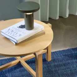 Hübsch BringMe Mini genopladelig bordlampe, mørkegrøn