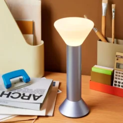 Hübsch Flash genopladelig bordlampe, lilla