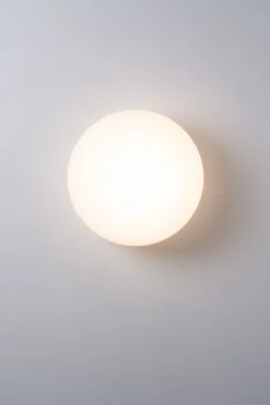 Ifö Electric Solenne loft-/væglampe, hvid, Ø32 cm