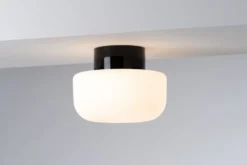 Ifö Electric Solenne loft-/væglampe, sort, Ø21 cm