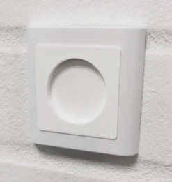 Indsats til smart button med LK Fuga Soft design ramme, koksgrå