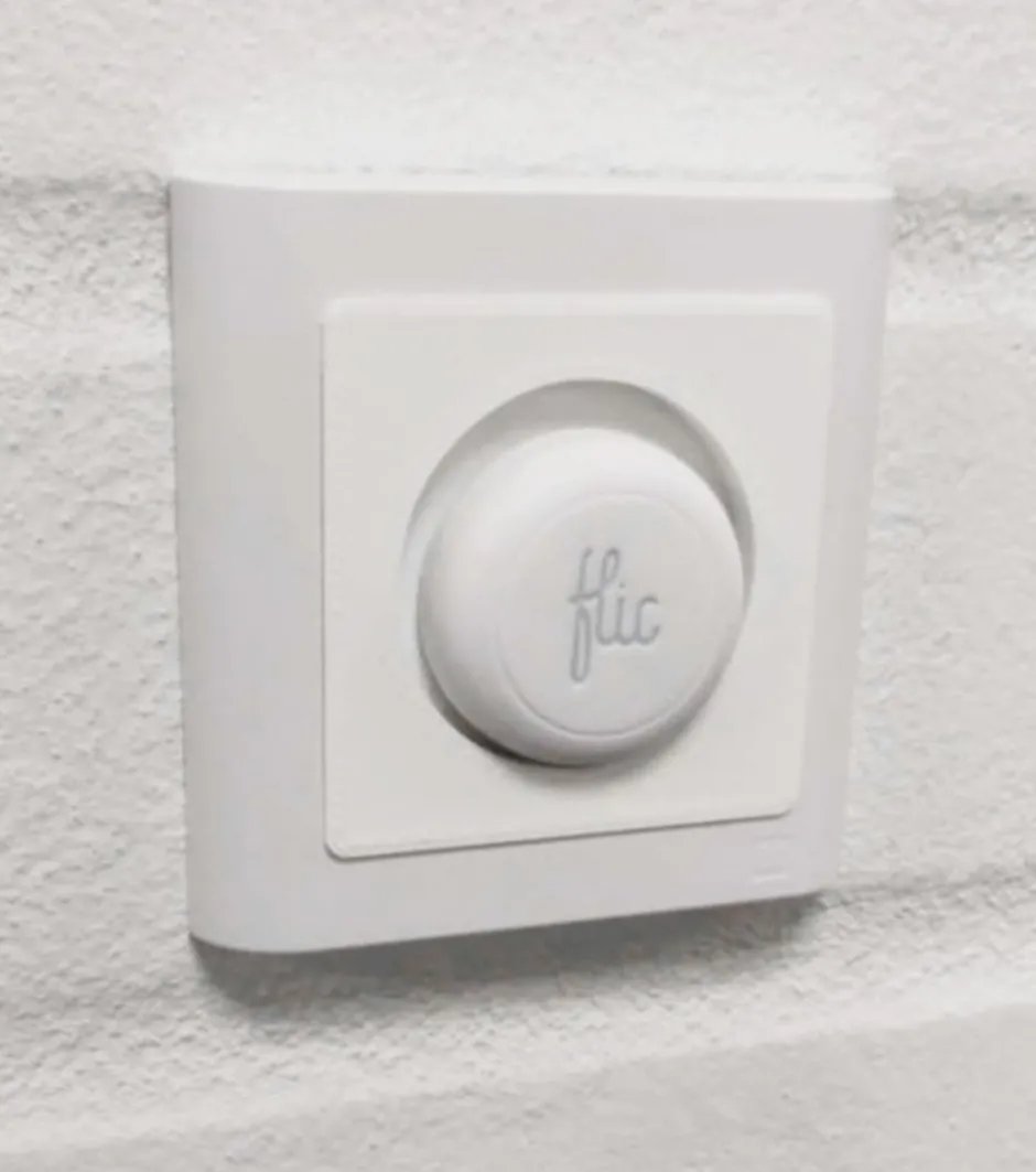 Indsats til smart button med LK Fuga Soft design ramme, lysegrå