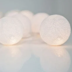 Iris Lights Pure White lyskæde, 20 kugler