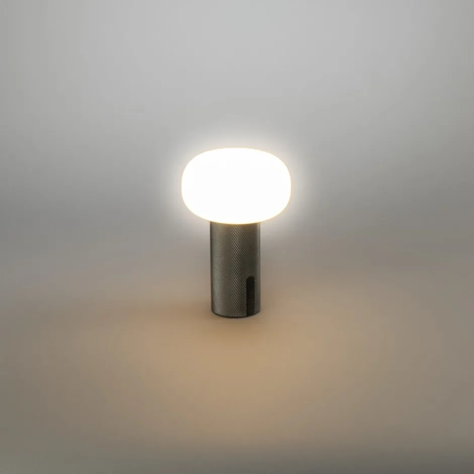 Konstsmide Antibes Mini genopladelig bordlampe, nikkel
