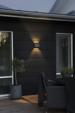 Konstsmide Chieri udendørs væglampe