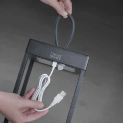 Konstsmide Ravello genopladelig udendørs bordlampe