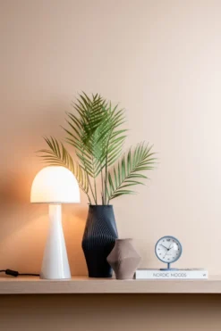 Leitmotiv Bombin bordlampe, hvid