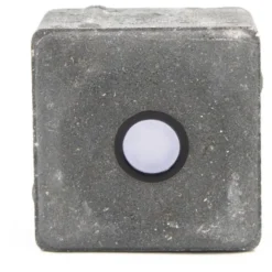 Light By Juhl betonflise med Cosmos sort spot, 10x10x6 cm, antracit