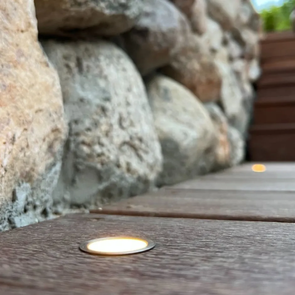 Light By Juhl Cosmos nedgravningsspot, messing