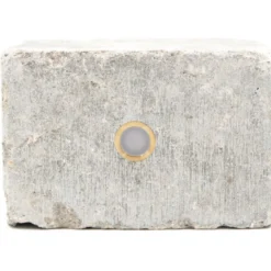 Light By Juhl holmegaardsten kantblok med Cosmos messing spot, 14x21x14 cm, grå