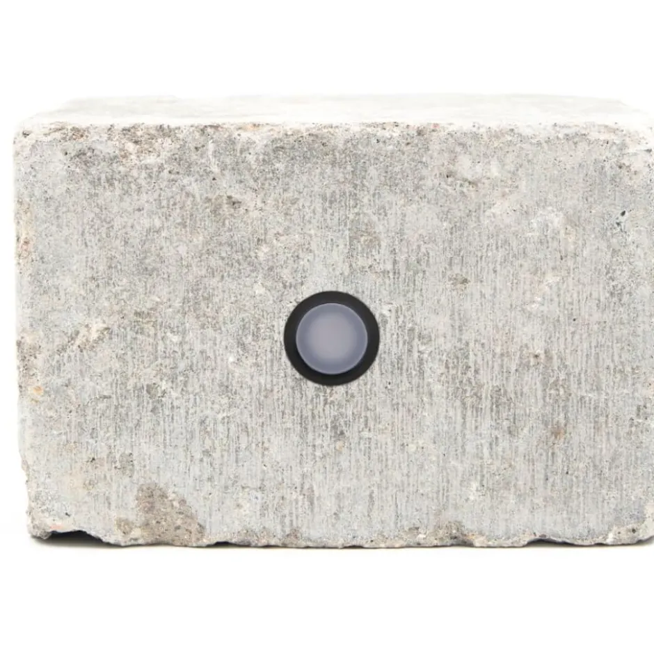 Light By Juhl holmegaardsten kantblok med Cosmos sort spot, 14x21x14 cm, grå