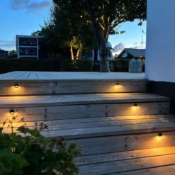 Light By Juhl Saga trappespot til indbygning, messing