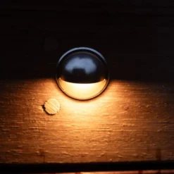 Light By Juhl Saga trappespot til indbygning, messing