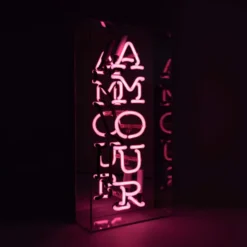 Locomocean Amour neonskilt, klar