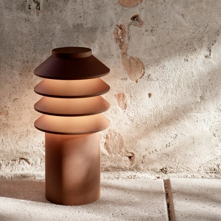Louis Poulsen Bysted Garden havelampe, 2700K, base, corten, lav