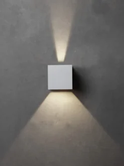 Lumenlight Toscana udendørs væglampe, 2x10W, hvid