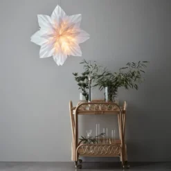 Markslöjd Neela julestjerne med lys, 56 cm, hvid